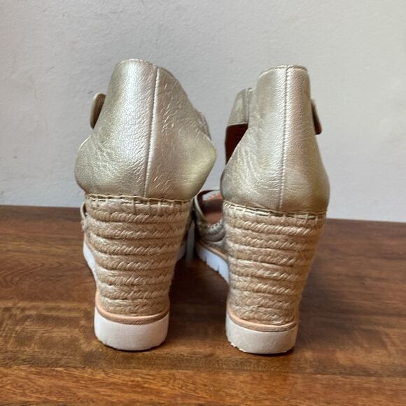 Gentle Souls Gold Elyssa Easy T-Strap Wedge Espadrilles - Picture 5 of 11